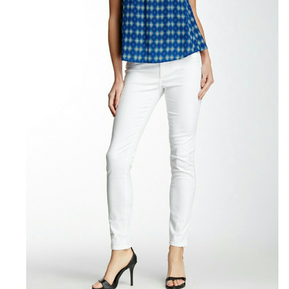 Joie Mid Rise Skinny Jeans in Whiteout